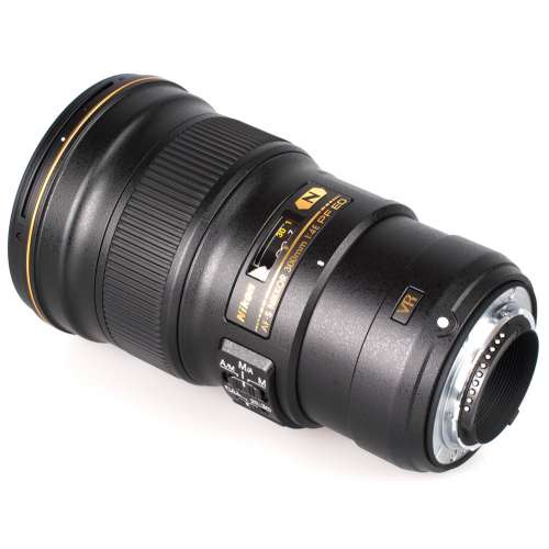 NIKKOR (S) FX 300mm f/4E PF AF-S G ED VR