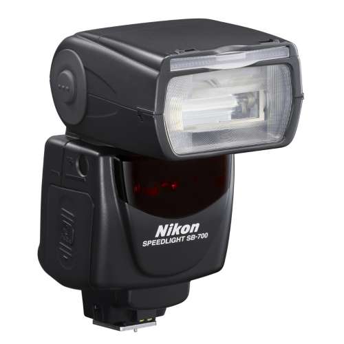 NIKON SB-700 SPEEDLIGHT UNIT