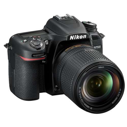 NIKON D7500 + AF-S DX NIKKOR 18-140 VR Black