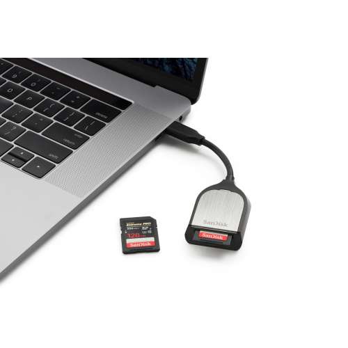 SanDisk Extreme PRO SD Card USB-C Reader